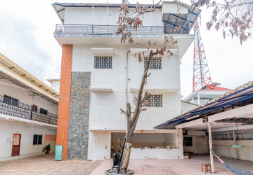 25 Room Commercial Building For Rent - Boeung Kak 1, Touk Kork, Phnom Penh thumbnail