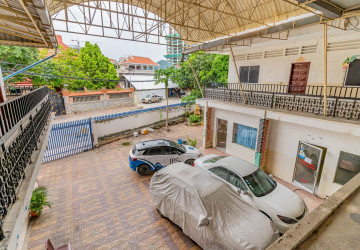 25 Room Commercial Building For Rent - Boeung Kak 1, Touk Kork, Phnom Penh thumbnail