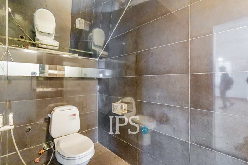 648 Sqm Commercial Building For Rent - Tumnob Tuek, BKK, Phnom Penh