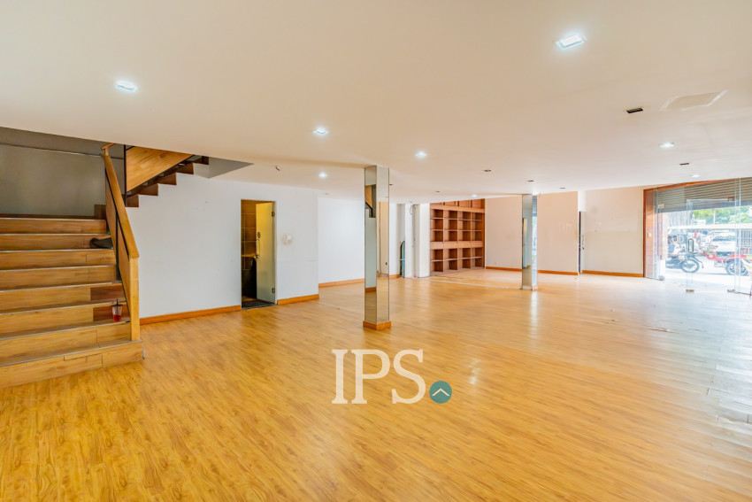 648 Sqm Commercial Building For Rent - Tumnob Tuek, BKK, Phnom Penh