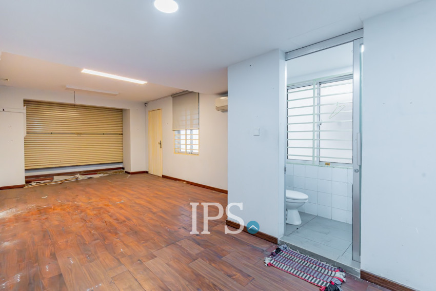648 Sqm Commercial Building For Rent - Tumnob Tuek, BKK, Phnom Penh