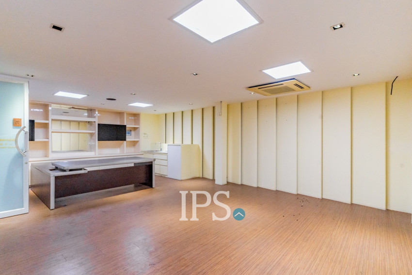 648 Sqm Commercial Building For Rent - Tumnob Tuek, BKK, Phnom Penh