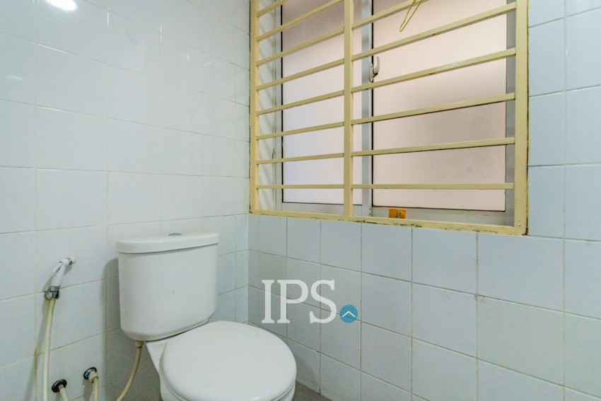 648 Sqm Commercial Building For Rent - Tumnob Tuek, BKK, Phnom Penh