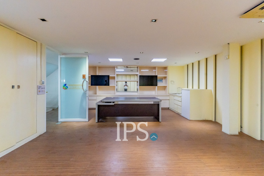 648 Sqm Commercial Building For Rent - Tumnob Tuek, BKK, Phnom Penh