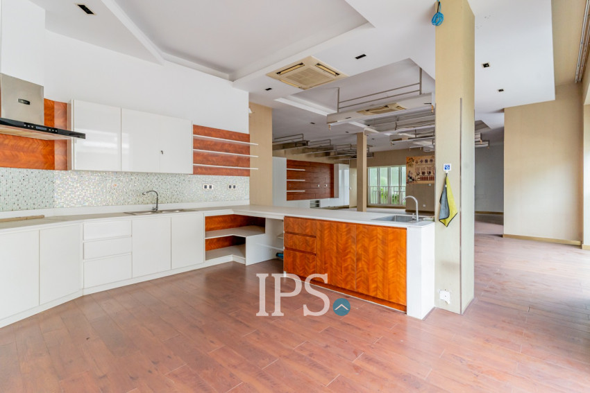 648 Sqm Commercial Building For Rent - Tumnob Tuek, BKK, Phnom Penh