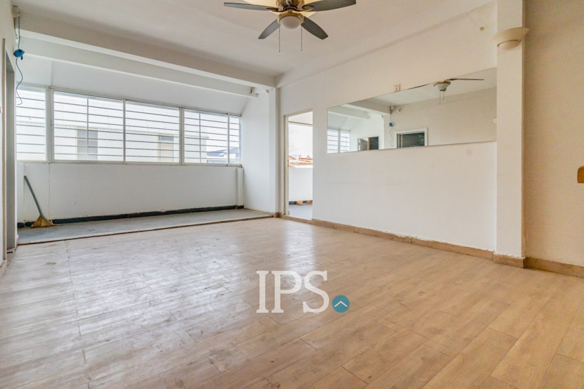 648 Sqm Commercial Building For Rent - Tumnob Tuek, BKK, Phnom Penh