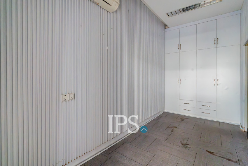 648 Sqm Commercial Building For Rent - Tumnob Tuek, BKK, Phnom Penh