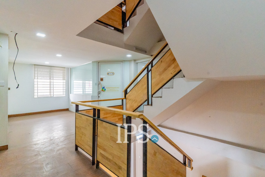 648 Sqm Commercial Building For Rent - Tumnob Tuek, BKK, Phnom Penh