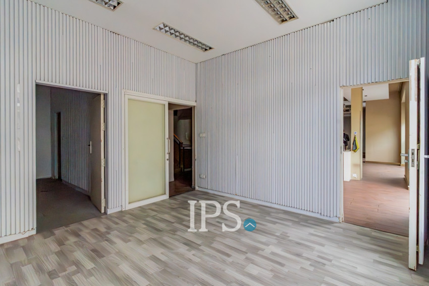 648 Sqm Commercial Building For Rent - Tumnob Tuek, BKK, Phnom Penh