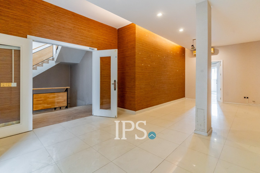 648 Sqm Commercial Building For Rent - Tumnob Tuek, BKK, Phnom Penh