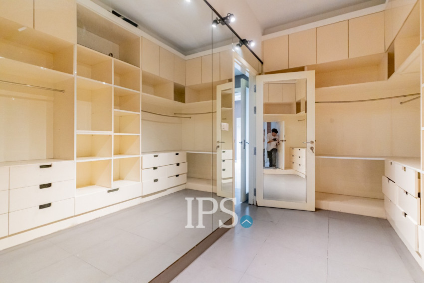 648 Sqm Commercial Building For Rent - Tumnob Tuek, BKK, Phnom Penh