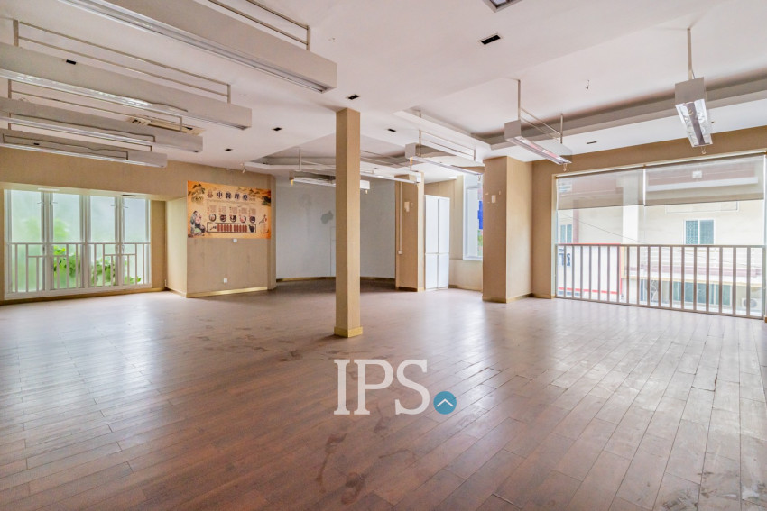 648 Sqm Commercial Building For Rent - Tumnob Tuek, BKK, Phnom Penh