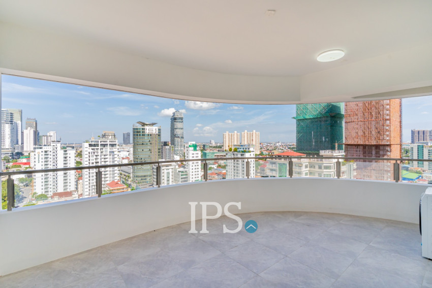 3 Bedroom Condo For Rent - Le Conde, BKK1, Phnom Penh