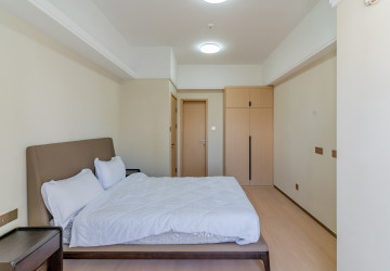 3 Bedroom Condo For Rent - Le Conde, BKK1, Phnom Penh thumbnail