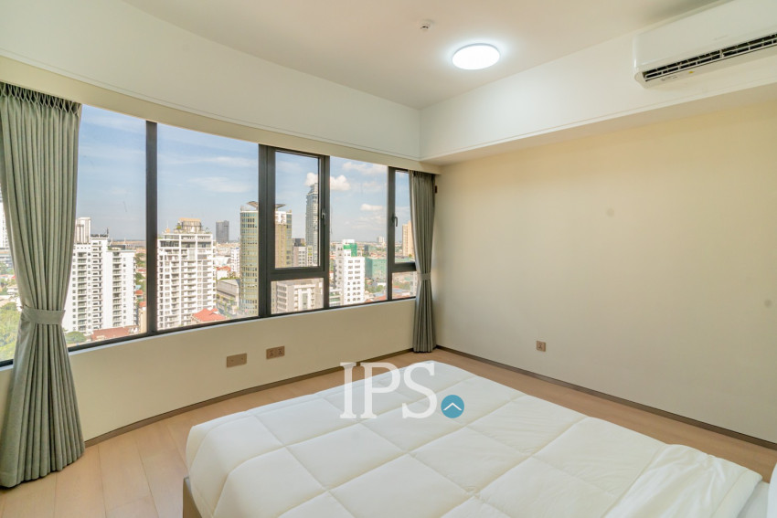 3 Bedroom Condo For Rent - Le Conde, BKK1, Phnom Penh