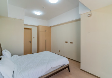 3 Bedroom Condo For Rent - Le Conde, BKK1, Phnom Penh thumbnail