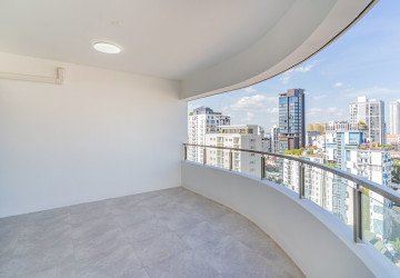 3 Bedroom Condo For Rent - Le Conde, BKK1, Phnom Penh thumbnail