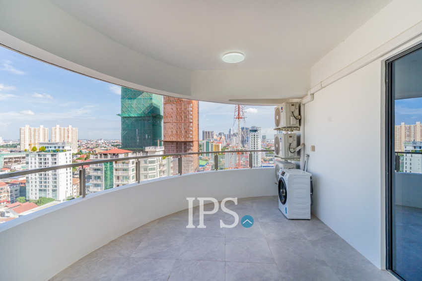 3 Bedroom Condo For Rent - Le Conde, BKK1, Phnom Penh