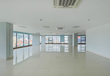 268 Sqm Office Space For Rent - Toul Tum Poung, Phnom Penh thumbnail