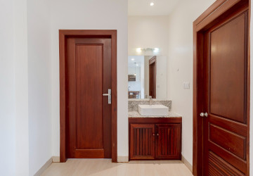 1 Bedroom Apartment For Rent - Sala Kamreuk, Siem Reap thumbnail