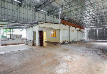 224 Sqm Warehouse For Rent - Chreav, Siem Reap thumbnail
