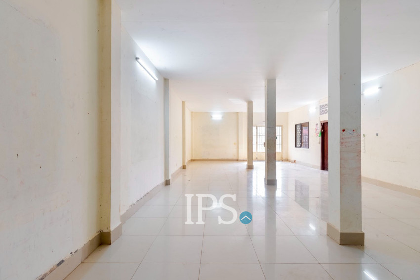 224 Sqm Warehouse For Rent - Chreav, Siem Reap