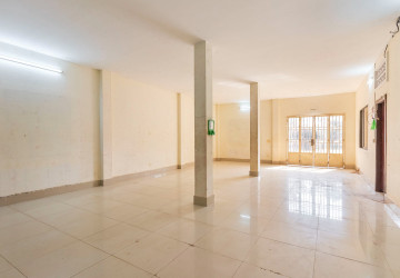 224 Sqm Warehouse For Rent - Chreav, Siem Reap thumbnail