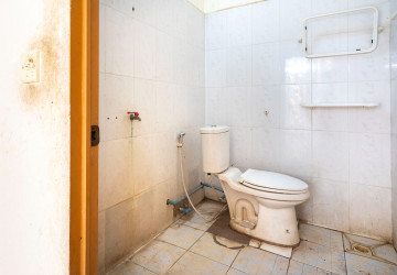 224 Sqm Warehouse For Rent - Chreav, Siem Reap thumbnail