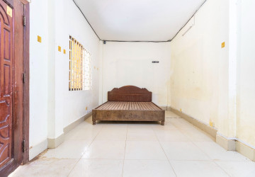 224 Sqm Warehouse For Rent - Chreav, Siem Reap thumbnail