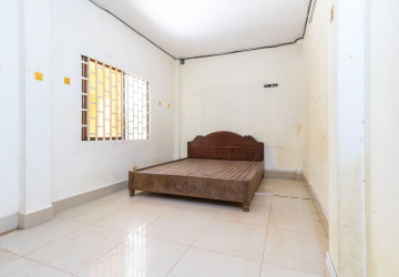 224 Sqm Warehouse For Rent - Chreav, Siem Reap thumbnail