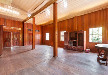 224 Sqm Warehouse For Rent - Chreav, Siem Reap thumbnail