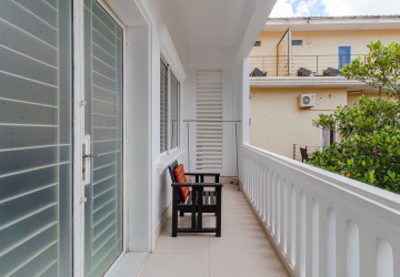 1 Bedroom Apartment For Rent - Sala Kamruek, Siem Reap thumbnail
