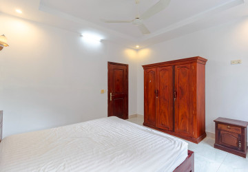 1 Bedroom Apartment For Rent - Sala Kamruek, Siem Reap thumbnail