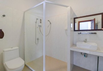 1 Bedroom Apartment For Rent - Sala Kamruek, Siem Reap thumbnail