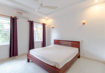 1 Bedroom Apartment For Rent - Sala Kamruek, Siem Reap thumbnail