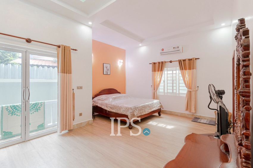 4 Bedroom House For Sale - Svay Dangkum, Siem Reap