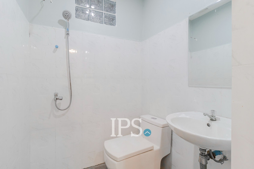 4 Bedroom House For Sale - Svay Dangkum, Siem Reap