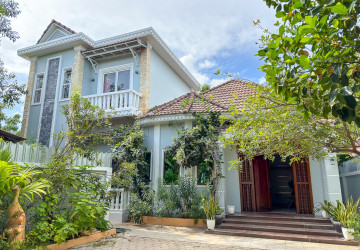 4 Bedroom House For Sale - Svay Dangkum, Siem Reap thumbnail
