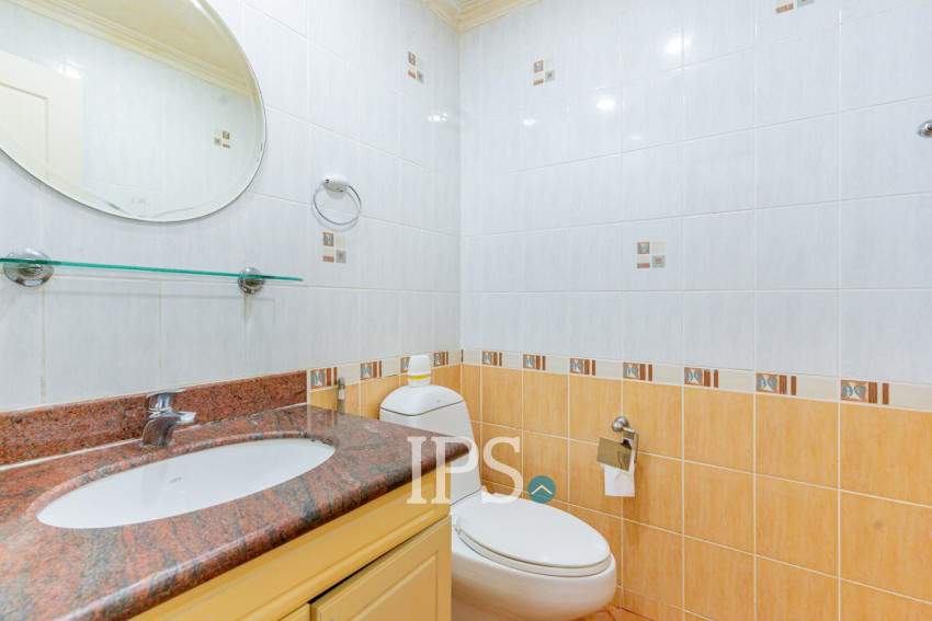 3 Bedroom Villa For Rent - Teuk Thla, Sen Sok, Phnom Penh