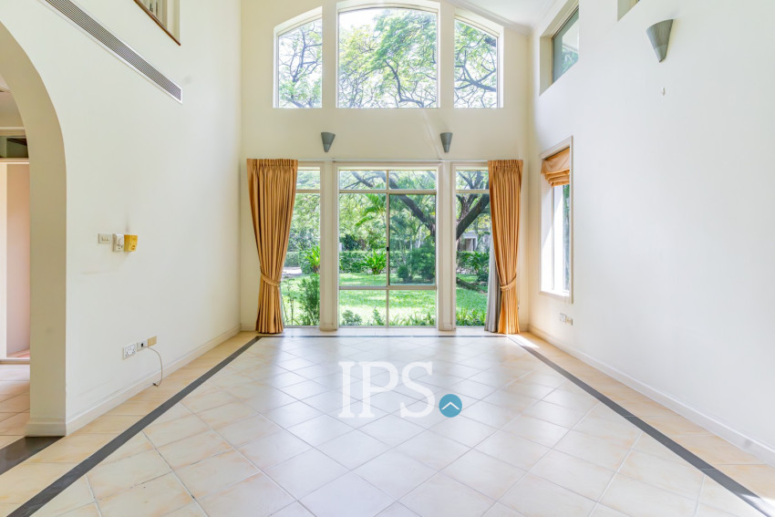 3 Bedroom Villa For Rent - Teuk Thla, Sen Sok, Phnom Penh