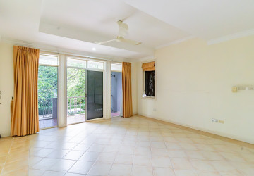 3 Bedroom Villa For Rent - Teuk Thla, Sen Sok, Phnom Penh thumbnail