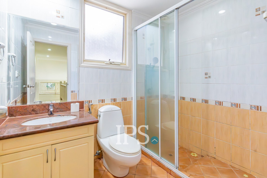 3 Bedroom Villa For Rent - Teuk Thla, Sen Sok, Phnom Penh