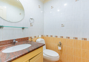 3 Bedroom Villa For Rent - Teuk Thla, Sen Sok, Phnom Penh thumbnail