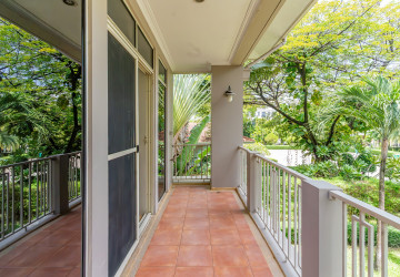 3 Bedroom Villa For Rent - Teuk Thla, Sen Sok, Phnom Penh thumbnail