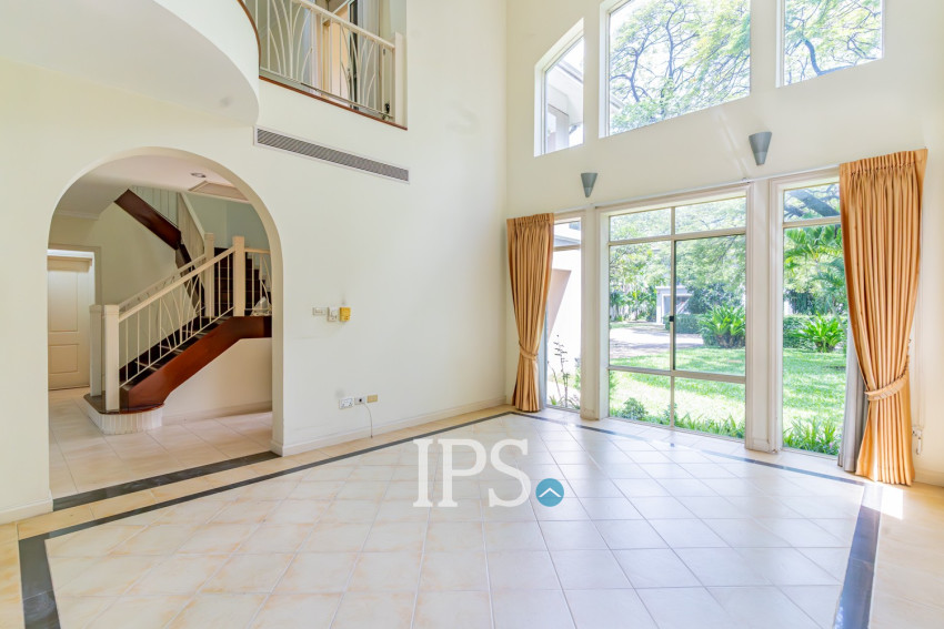3 Bedroom Villa For Rent - Teuk Thla, Sen Sok, Phnom Penh