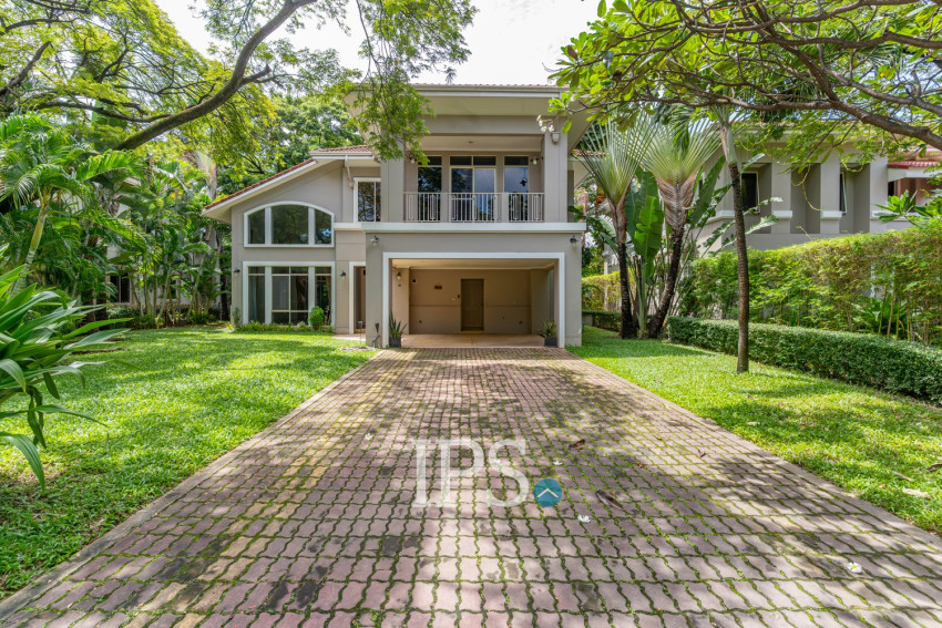 3 Bedroom Villa For Rent - Teuk Thla, Sen Sok, Phnom Penh