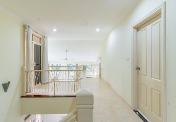 3 Bedroom Villa For Rent - Teuk Thla, Sen Sok, Phnom Penh thumbnail
