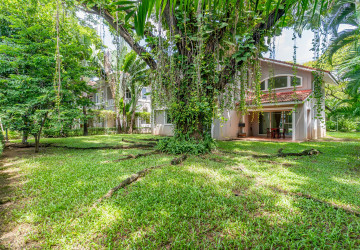 3 Bedroom Villa For Rent - Teuk Thla, Sen Sok, Phnom Penh thumbnail