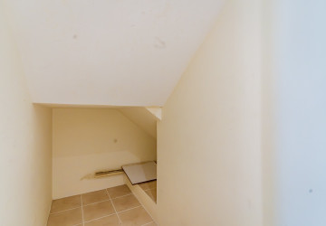 3 Bedroom Villa For Rent - Teuk Thla, Sen Sok, Phnom Penh thumbnail