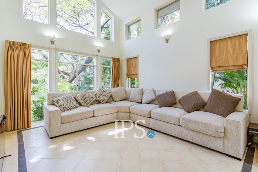 3 Bedroom Villa For Rent - Teuk Thla, Sen Sok, Phnom Penh